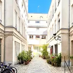 Appartement Moderne Et Renove Au Coeur De Paris