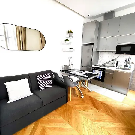 Moderne Et Renove Au Coeur De Paris