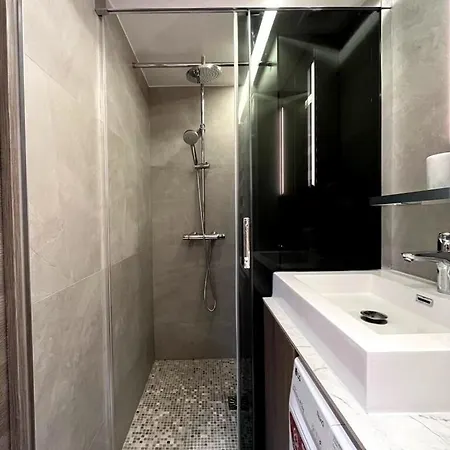 Moderne Et Renove Au Coeur De * Parigi